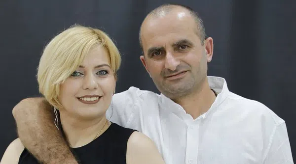"ბათუმში მუშაობდა, იქიდან ჩამოსულა სპეციალურად, რომ მეუღლე და შვილები დასასვენებლად რომ წაეყვანა, მაგრამ იქამდე ვერ ჩააღწიეს" - რას ჰყვება ავარიის გამო დაღუპულ ცოლ-ქმარზე ოჯახის ახლობელი?