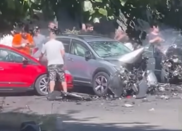 VIDEO: კიდევ ერთი ავტოსაგზაო შემთხვევა თბილისში სანაპიროზე, არიან დაშავებულები