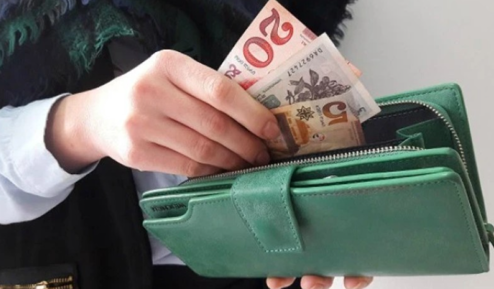 ახალი წლიდან ხელფასები და პენსია იზრდება - ცნობილია ვინ რამდენი ლარით მეტს მიიღებს