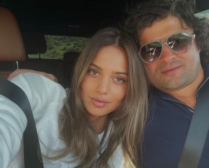 ქართველი "კანონიერი ქურდის" საჯარო ცხოვრება, ფუფუნება და მოდელი მეუღლე, რომელიც ქმრის დაკავების შემდეგ, იტალიაში შვილთან ერთად ცხოვრობს - "ლავასოღლის" უცნობი ფოტოები