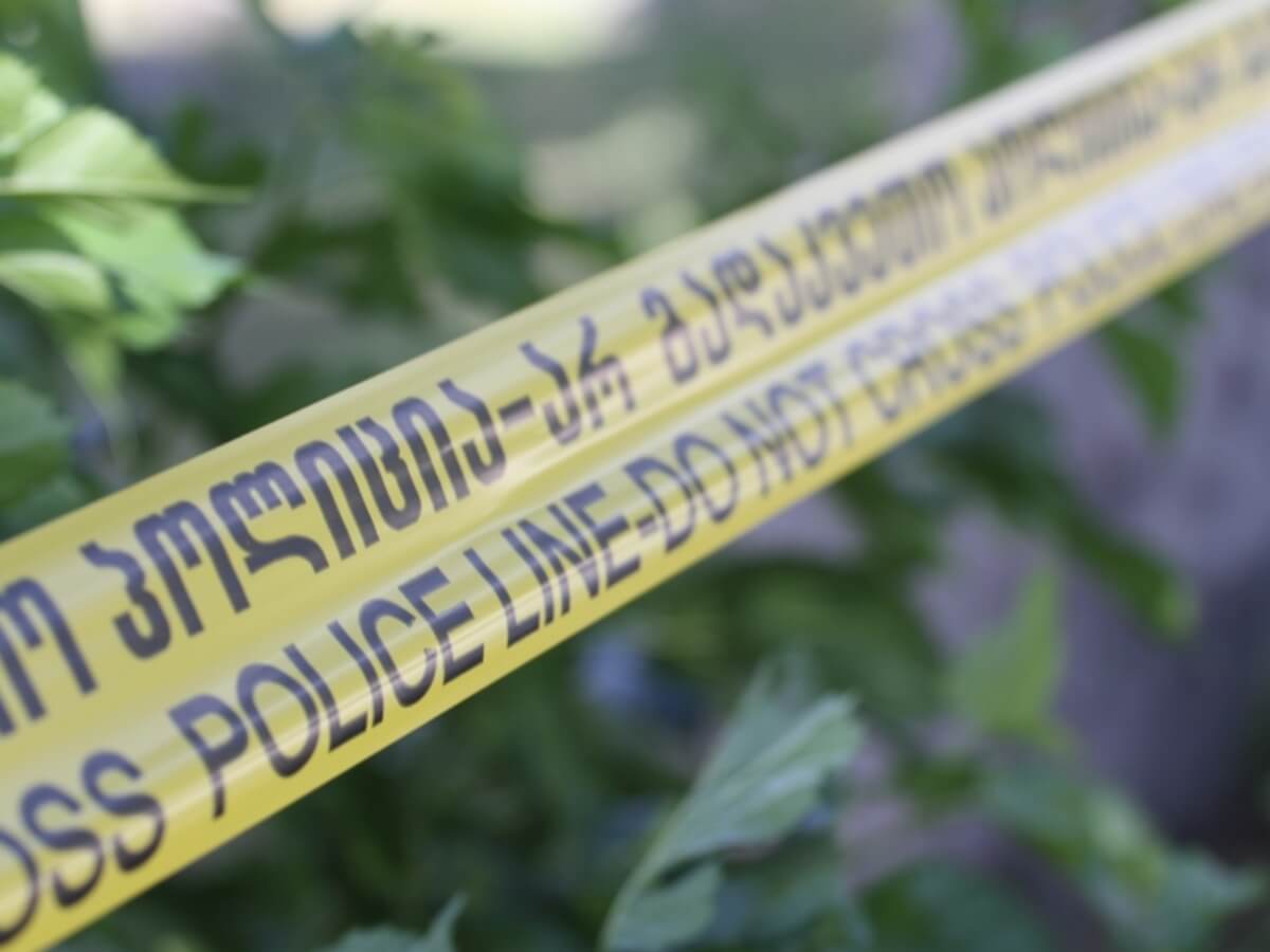 ახალგაზრდა კაცი ძმამ გარდაცვლილი იპოვა – ტრაგედიის დეტალები