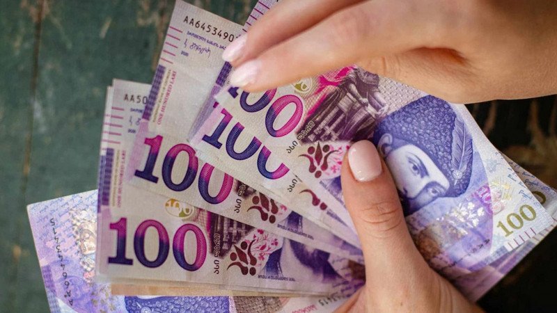 2026 წლის 1-ელი იანვრიდან ხელფასები ისევ იზრდება – ვის შეეხება ეს ცვლილება