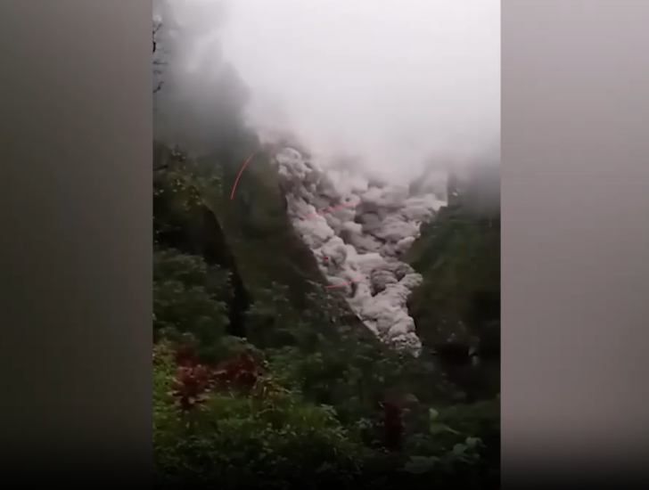 VIDEO: ვრცელდება მძიმე კადრები, ვიდეო ადგილობრივებმა გადაიღეს და სოციალურ ქსელში გაავრცელეს