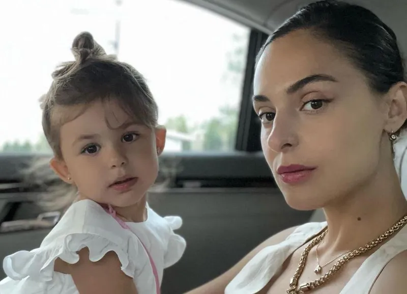 მომილოცეთ  ელის მარიას ”ძამიკო” ეყოლება, მიშას საჩუქარია… – ნახეთ სოფოს ნიჟარაძის ოჯახში მატებაა, მოულოდნელი ინფორმაცია