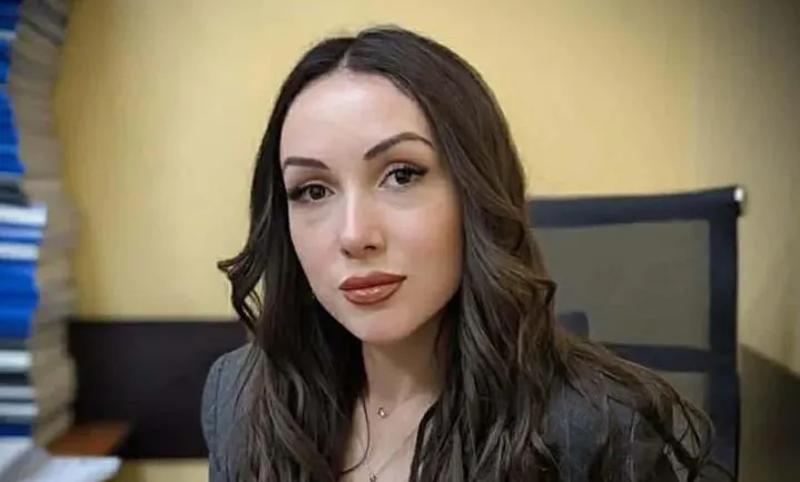 მარ­ჯა­ნიშ­ვი­ლის ქუ­ჩის მიმ­დე­ბა­რე ტე­რი­ტო­რი­ა­ზე 38 წლის მარი თხე­ლი­ძე მოკ­ლეს