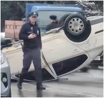 VIDEO: იდევ ერთი ავტოსაგზაო შემთხვევა თბილისში - აღმაშენებლის ხეივანზე