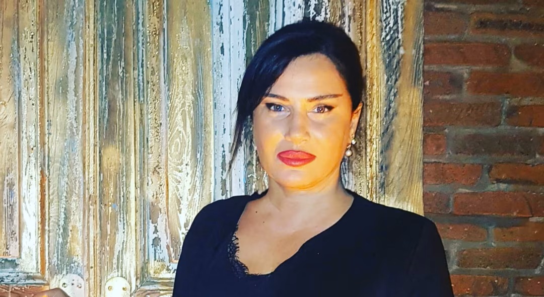 VIDEO: "ვისაც არ სჯერა, შემიძლია სრული ვიდეოც ვაჩვენო" - რას წერს მაკა რაზმაძე რობერტ სტურუას გახმაურებულ სპექტაკლზე?