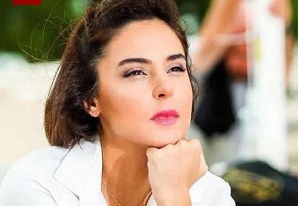 რას წერს თეატრიდან გათავისუფლების შემდეგ სოფო ნიჟარაძე? - “ეს რა დამთხვევაა...“